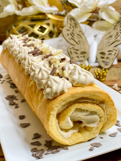 Cappuccino-Biskuitrolle