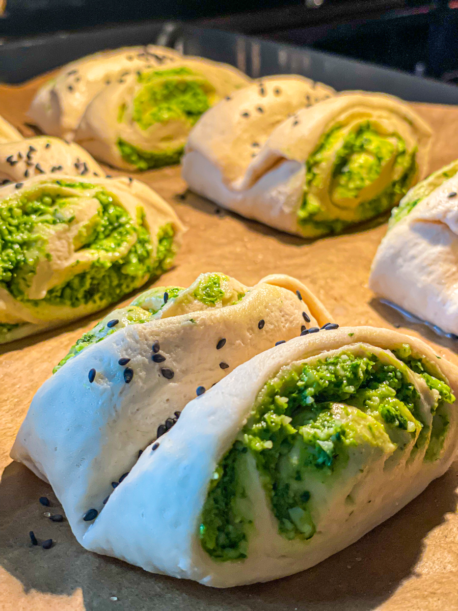 Bärlauch-Franzbrötchen Bärlauch-Franzbrötchen