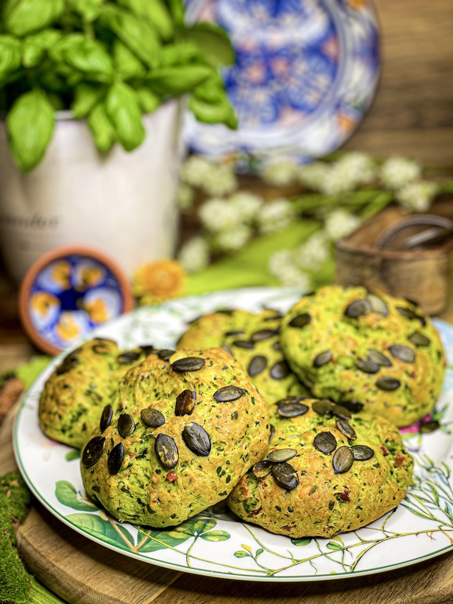 Herzhafte Kräuterbrötchen Herzhafte Kräuterbrötchen