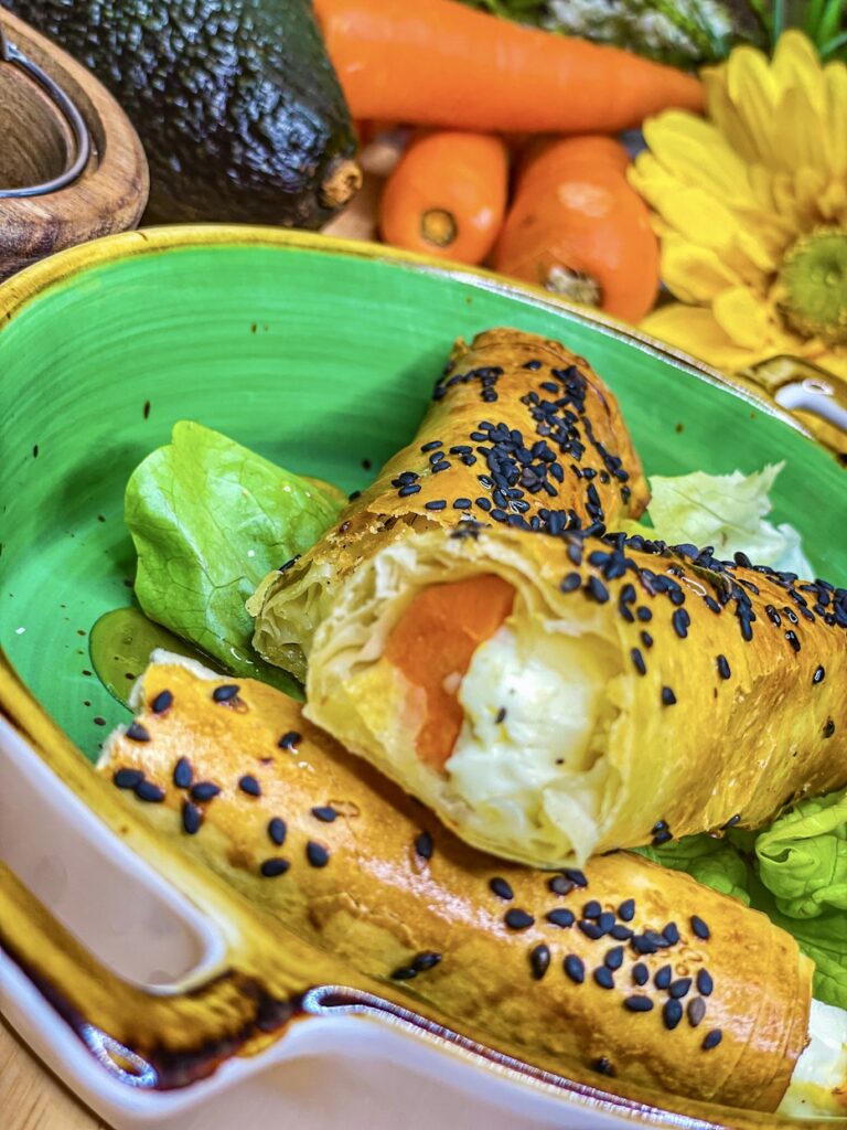 Börek mit Karotten und Feta