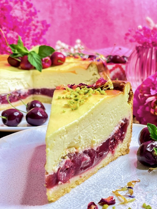Käsekuchen mit Kirschen 