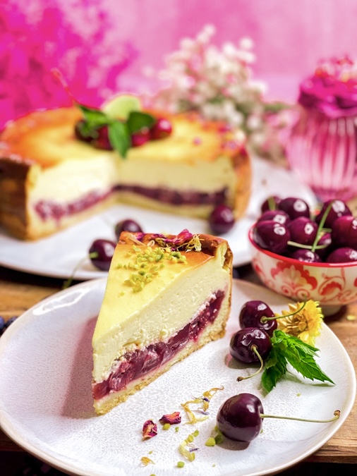 Käsekuchen mit Kirschen 