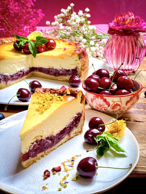Käsekuchen mit Kirschen 