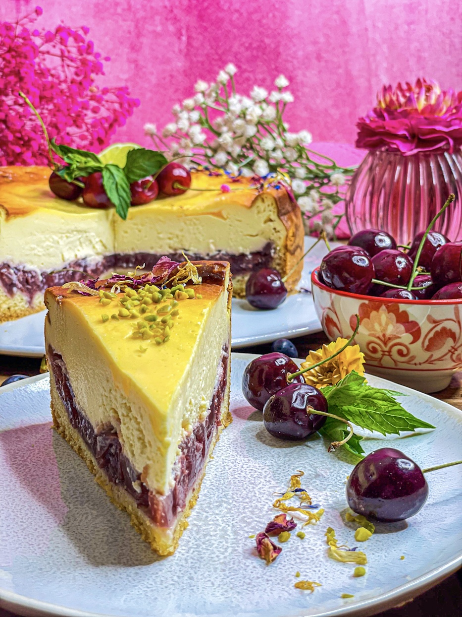 Käsekuchen mit Kirschen Rezept Käsekuchen mit Kirschen Rezept