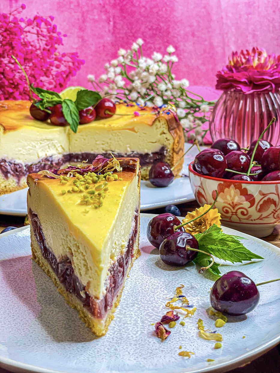 Käsekuchen mit Kirschen Rezept