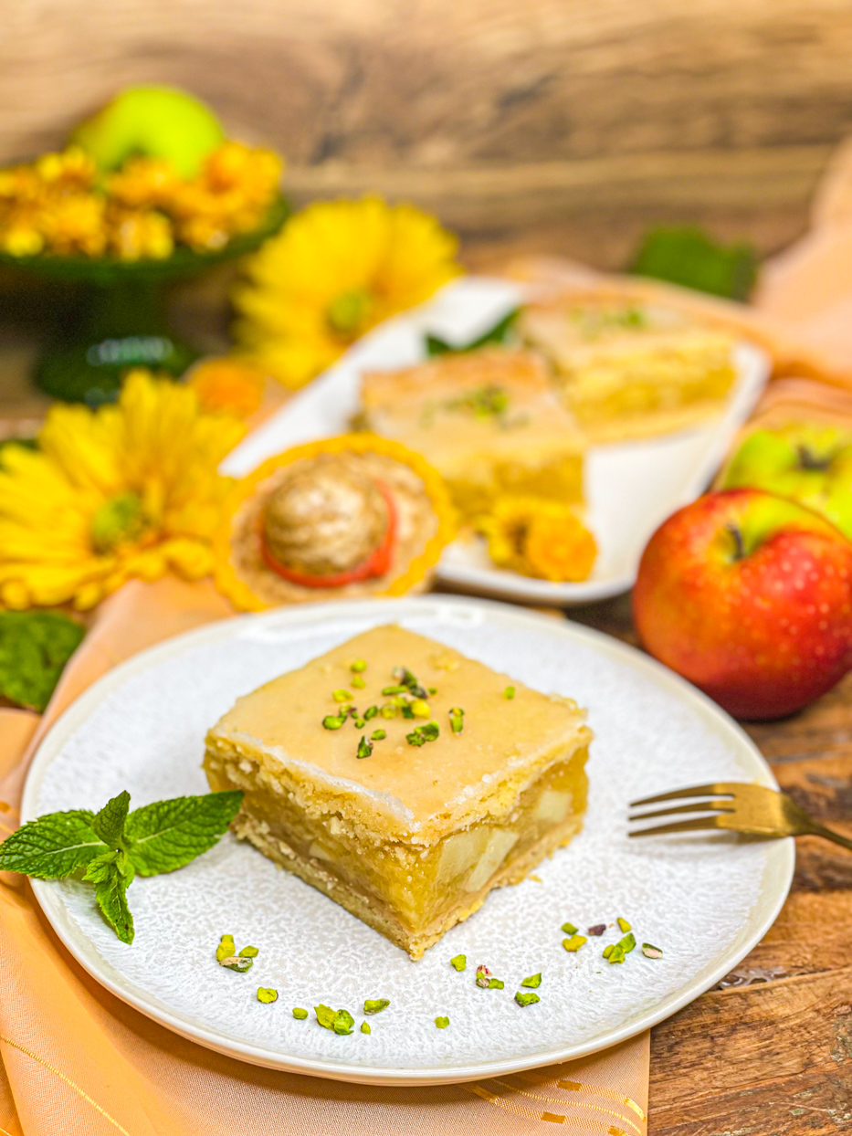 Gedeckter Apfelkuchen nach Omas Art!