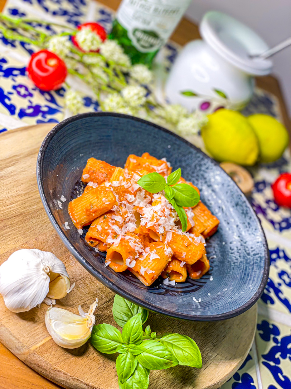 Tomatensauce mit Camembert Tomatensauce mit Camembert