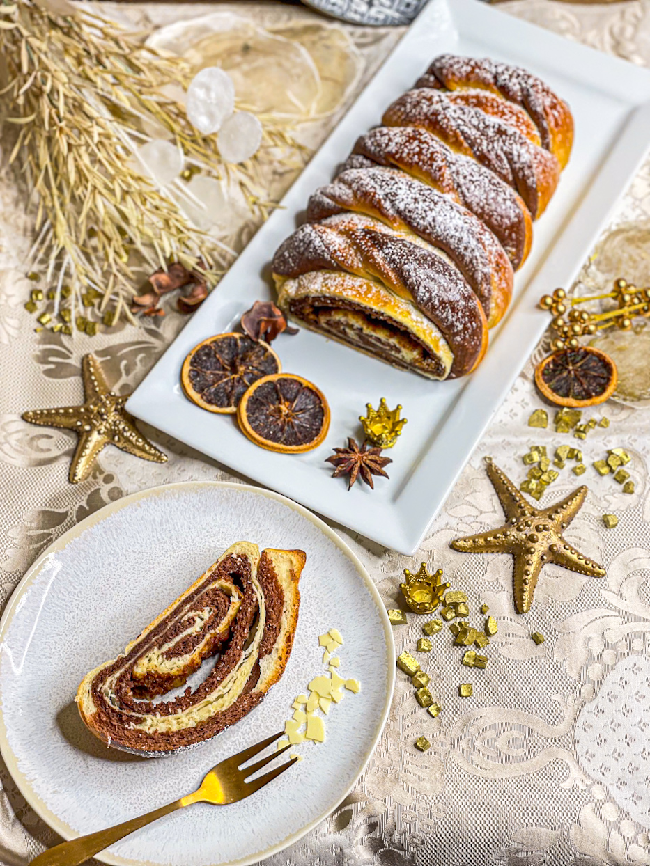 Schokoladen-Babka mit Lotus-Creme-Füllung