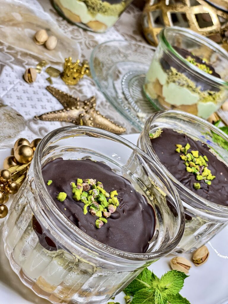 Dubai-Schokoladen-Tiramisu im Glas: Ein unwiderstehlicher Dessert-Traum ...