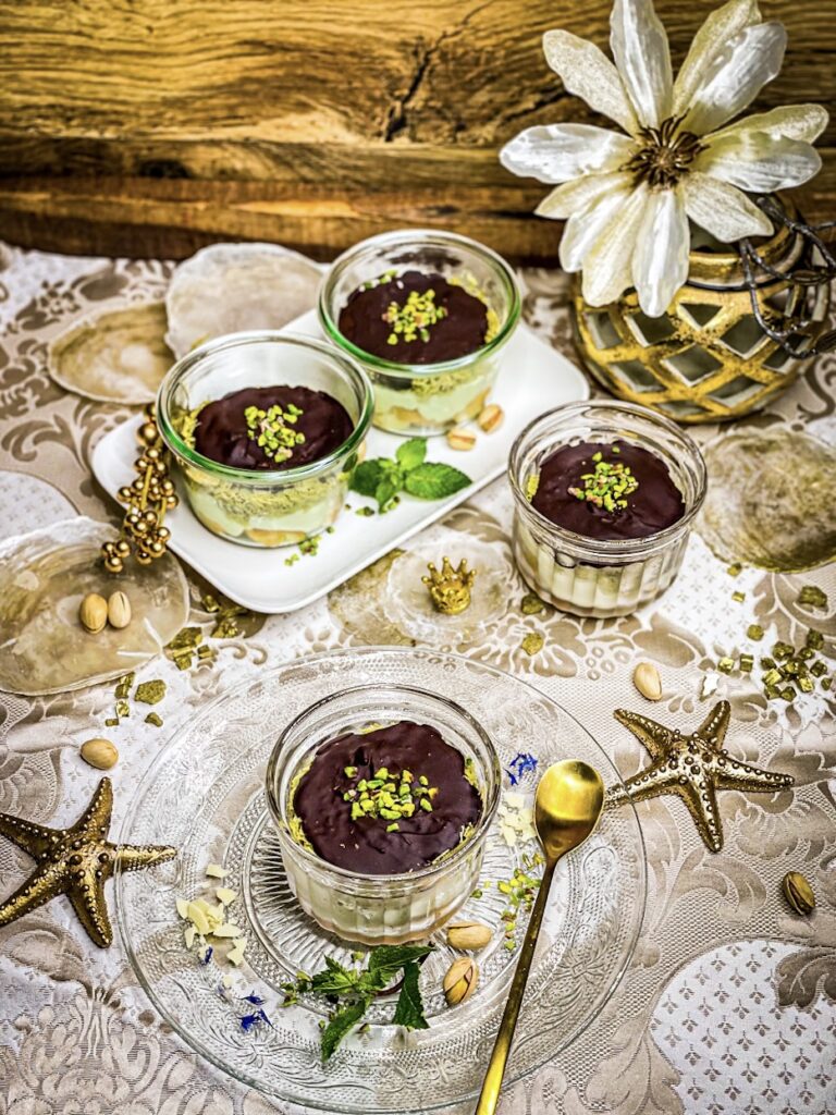 Dubai-Schokoladen-Tiramisu Rezept im Glas - einfaches Dessert aus 1001 ...