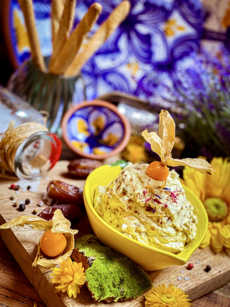 Curry-Dattel-Dip Curry-Dattel-Dip