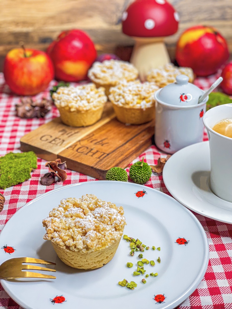 Apfel Streusel Muffins mit Mürbeteig - saftig, knusprig und einfach das ... Apfel Streusel Muffins mit Mürbeteig - saftig, knusprig und einfach das ...