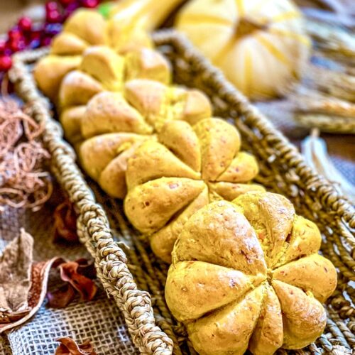 Kürbisbrötchen mit Hokkaido wie vom Bäcker - einfach selber backen (8 Stück)! 2 Kürbisbrötchen