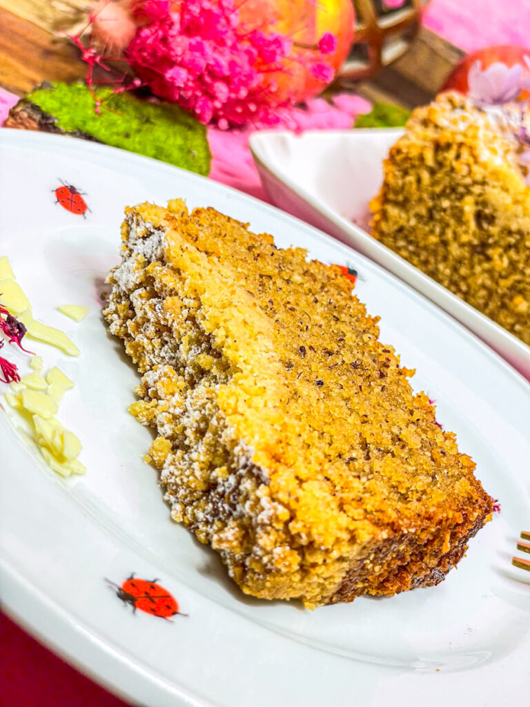 Bester Nusskuchen nach Omas Geheimrezept: Mega saftig und traumhaft ...