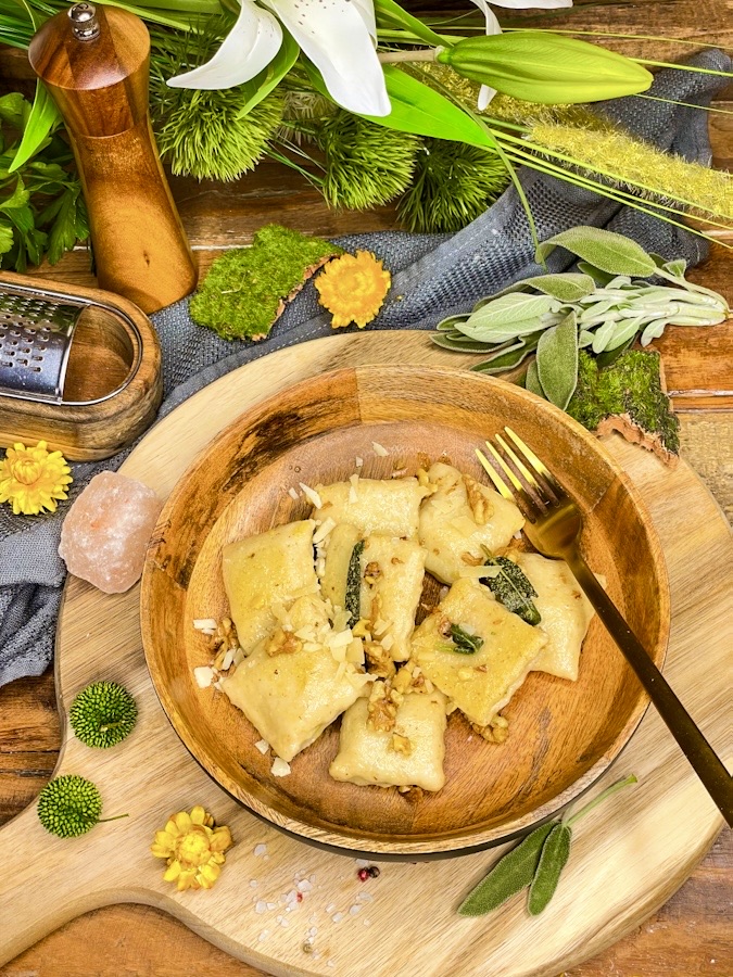 Ravioli Grundrezept - klassisch, einfach & lecker wie in Italien 4 ... Ravioli Grundrezept - klassisch, einfach & lecker wie in Italien 4 ...