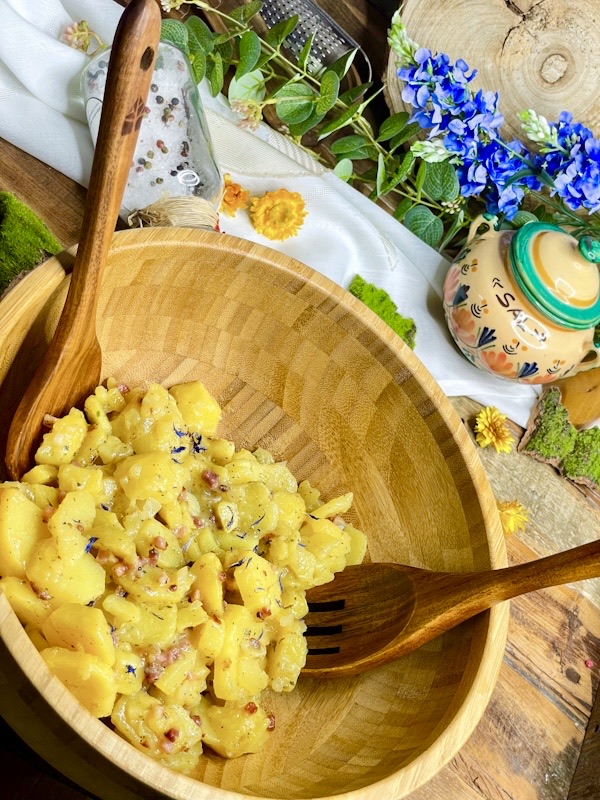 Kartoffelsalat mit Brühe