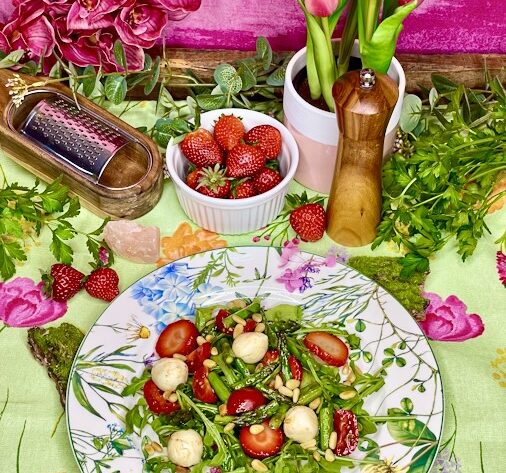 Spargel-Erdbeer-Salat