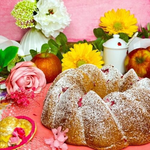 Saftiger Apfel-Gugelhupf mit Apfelwein und Zimt - In 6 einfachen Schritten zum perfekten Kuchen! 2 Apfel-Gugelhupf