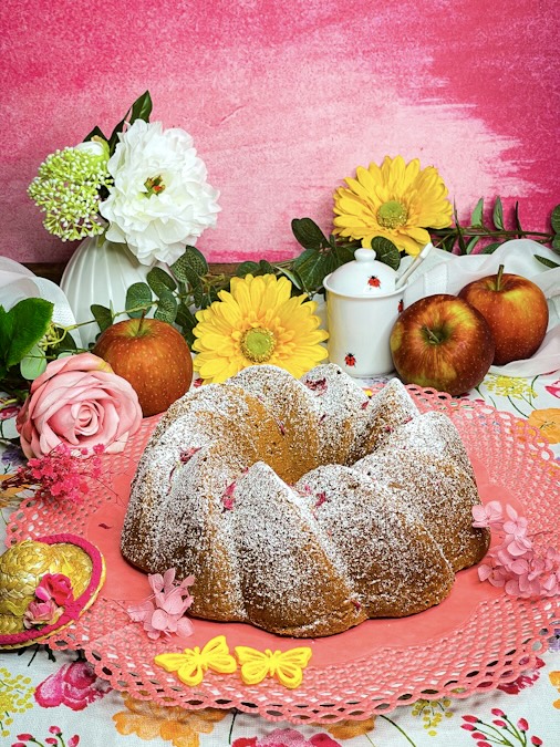 Apfel-Gugelhupf