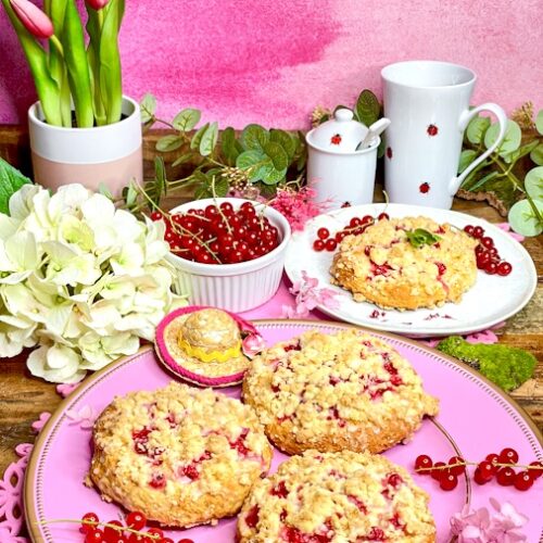 Johannisbeer-Streuseltaler aus Quark-Öl-Teig wie vom Bäcker - schneller & einfacher Sommergenuss (10 Stück)! 2 Johannisbeer-Streuseltaler