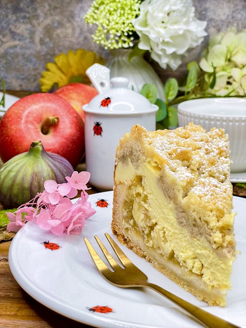 Apfel-Käsekuchen mit Streusel 