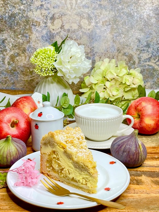 Apfel-Käsekuchen mit Streusel 