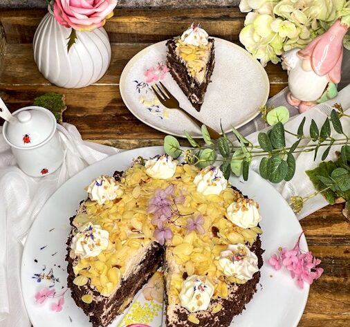 Pflaumentorte Rezept - saftig, lecker und 7 unwiderstehliche Schichten! 1 Pflaumentorte