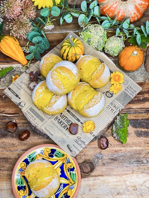 Saftige Kürbisbrötchen