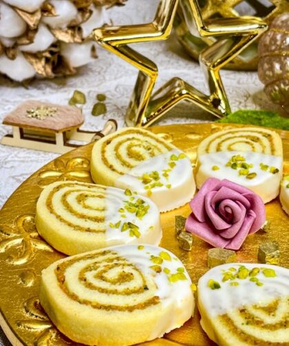 Pistazienschnecken Plätzchen - das beste Rezept für 40 Stück mit Pistazien & Marzipanfüllung 2 Pistazienschnecken Plätzchen