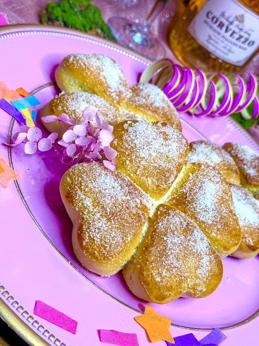 Glücksklee aus Hefeteig