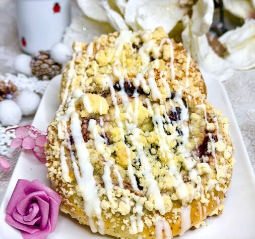 Hefeschnecken mit Mohn im Germknödel-Style - fluffig, saftig und einfach pure Mohnliebe 10 Stück 1 Hefeschnecken mit Mohn
