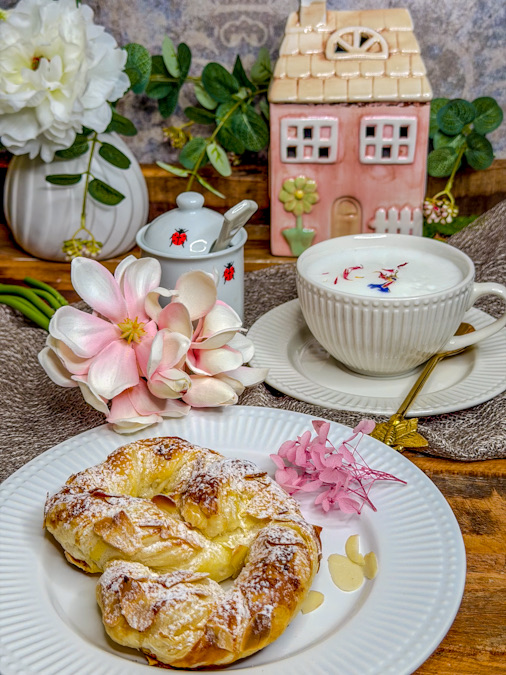 Puddingbrezeln aus Blätterteig Puddingbrezeln aus Blätterteig