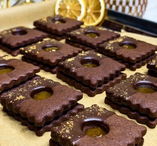 Sacher Plätzchen einfach selber backen: Saftige Mini-Sacher mit Marillenmarmelade & Schokolade 30 Stück 1 Sacher Plätzchen